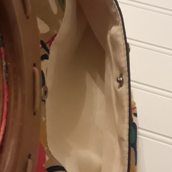 Relic Handbag - Picture 7 of 8